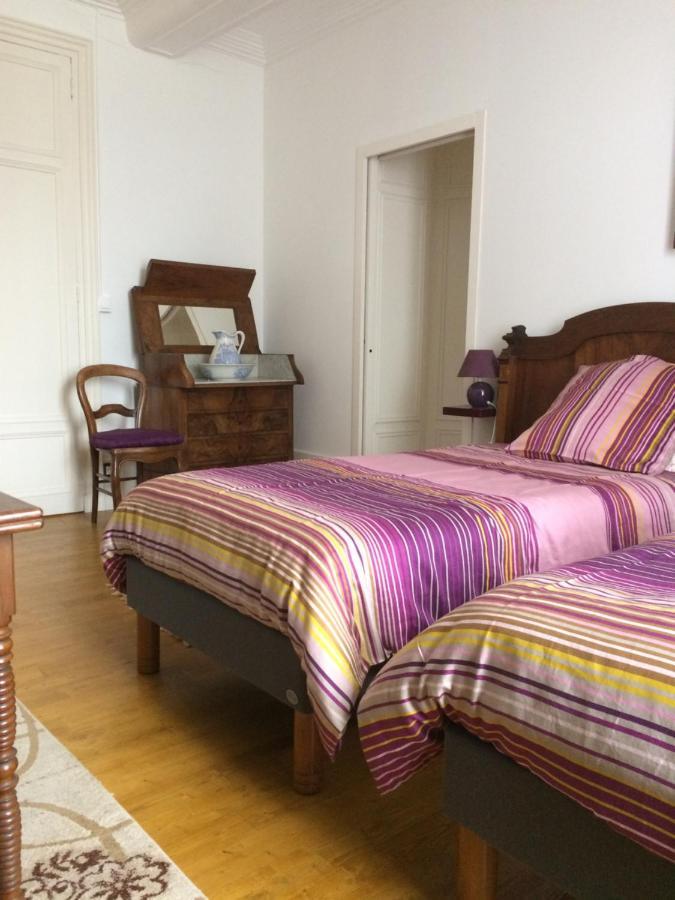 Le Logis Du Plessis Bed & Breakfast Chaniers Dış mekan fotoğraf